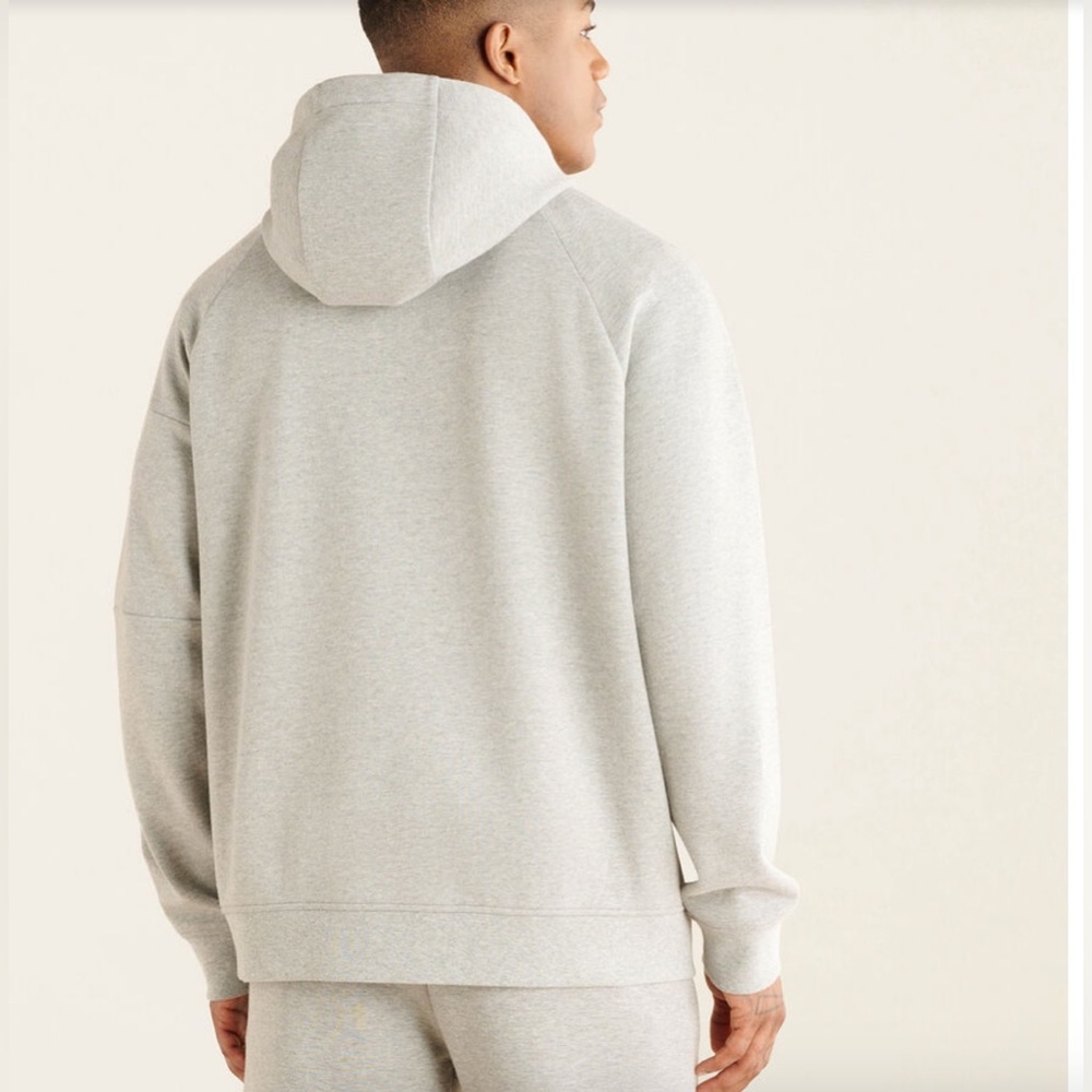 ROOTS Brand new never worn! - Picture 3 of 4